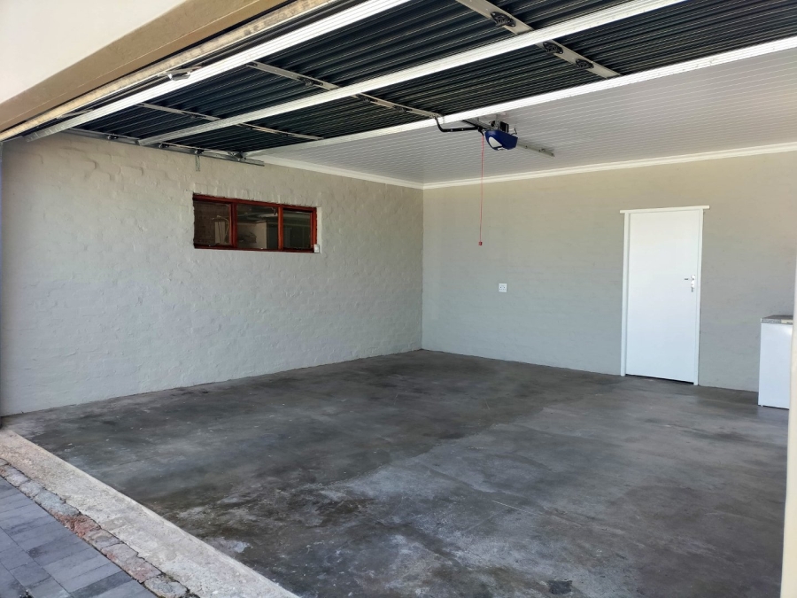 4 Bedroom Property for Sale in Dana Bay Western Cape